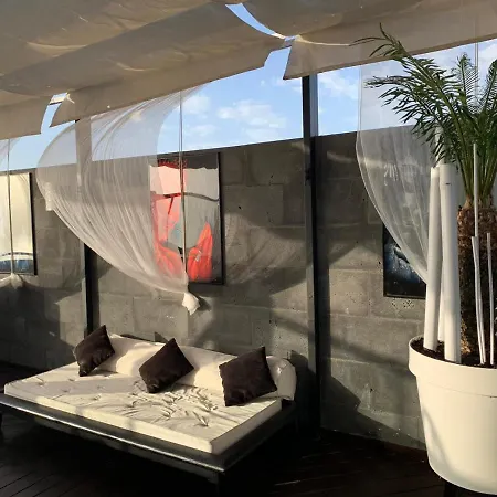 Sunset Attic Apartment *